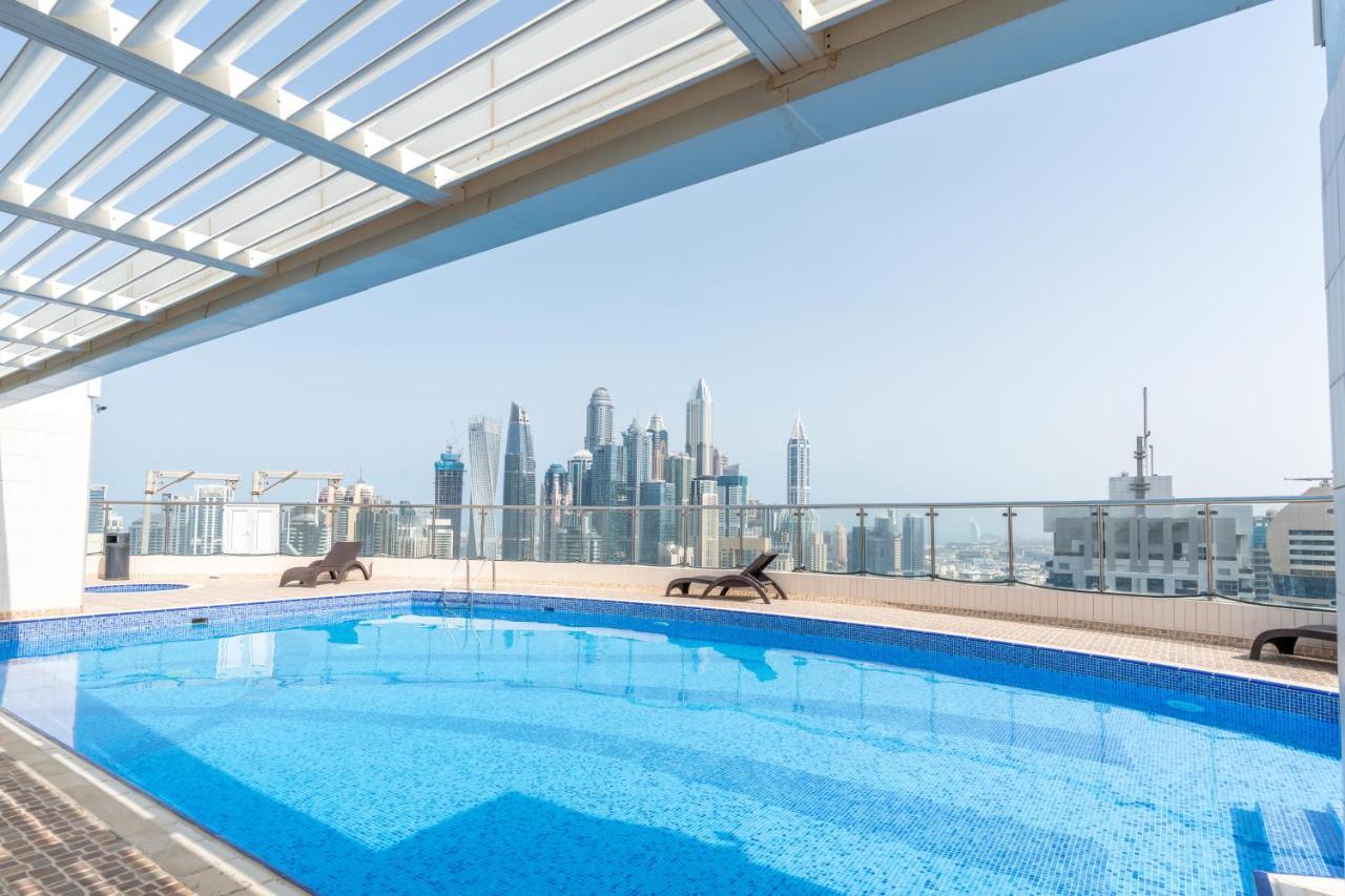 Convenient 2 beds in JLT 3 min from metro Lejlighed Dubai Eksteriør billede
