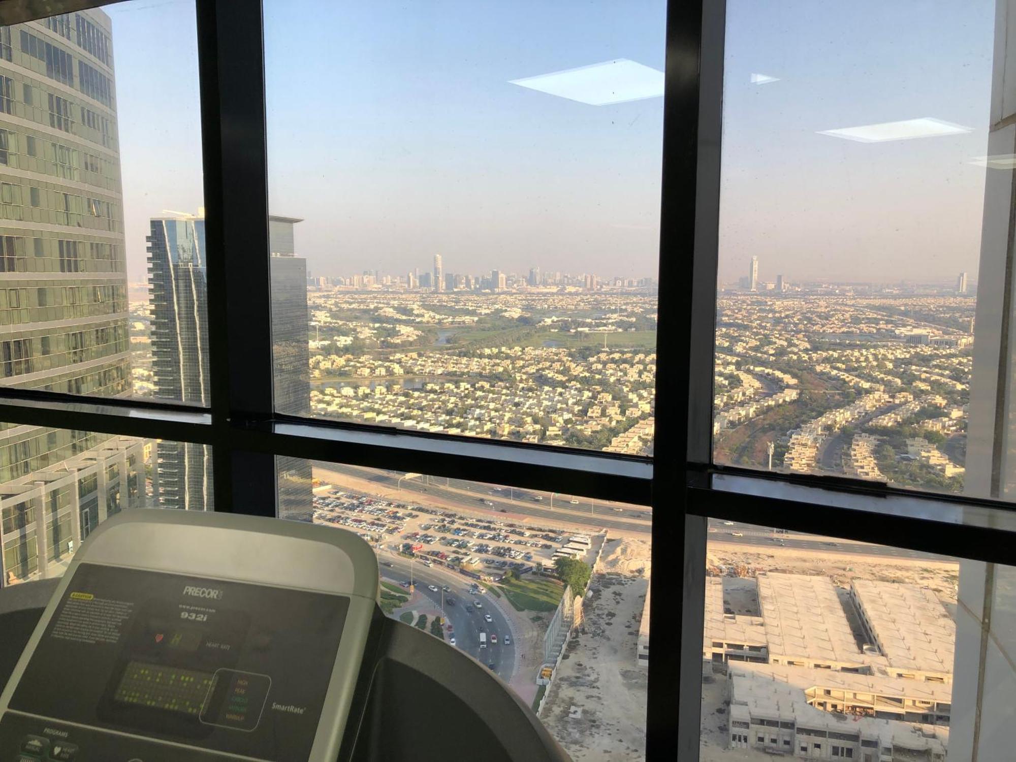 Convenient 2 beds in JLT 3 min from metro Lejlighed Dubai Eksteriør billede