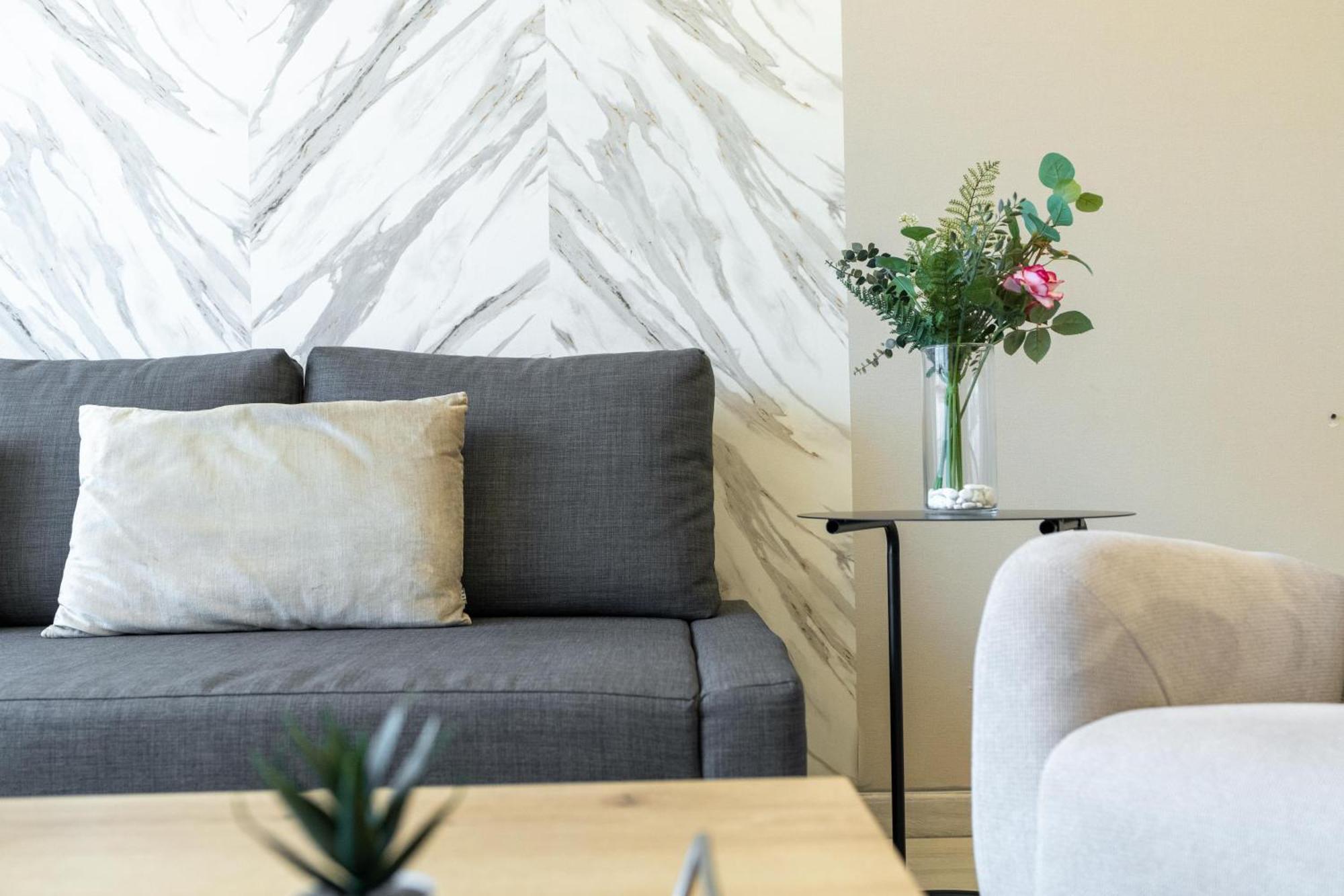 Convenient 2 beds in JLT 3 min from metro Lejlighed Dubai Eksteriør billede